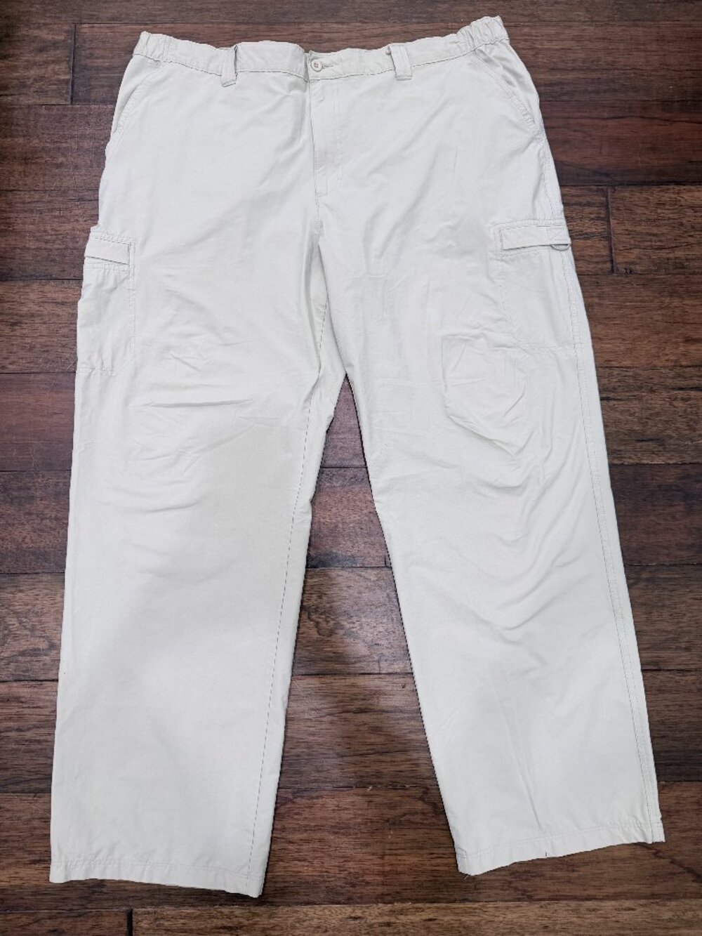 L.L.Bean Men’s Cargo Pants 42x34 Beige Nylon Stretch Hiking Travel Outdoor
